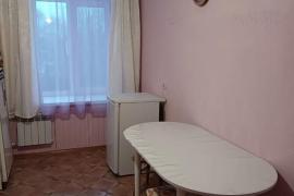 4-к. квартира, 74 м², 2/5 эт.