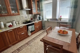 2к 66,1 м2, 2/5 эт. Суворова