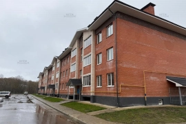 1кк, 40кв.м., Изумрудная 2/3