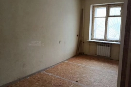 2-к. квартира, 42 м², 1/4 эт.