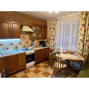 3-к. квартира, 75 м², 3/5 эт.