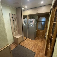 4-к. квартира, 57,5 м², 2/5 эт.