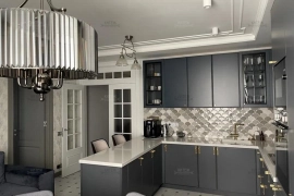 4-к. квартира, 118,3 м², 2/8 эт.