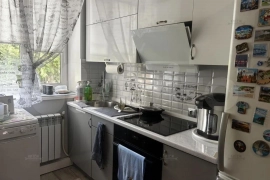 2-к. квартира, 43 м², 2/2 эт.